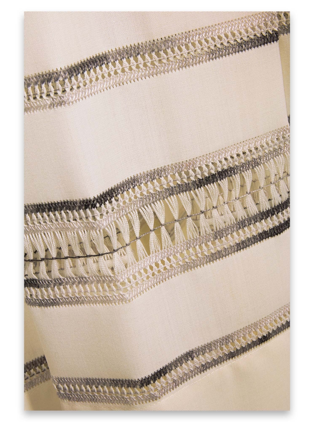 AR.PA.S. PARAMENTI Camice papale ricamo a mano