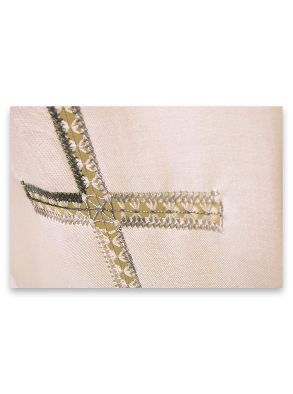 AR.PA.S. PARAMENTI Camice croce e gigliuccio ricamo a mano